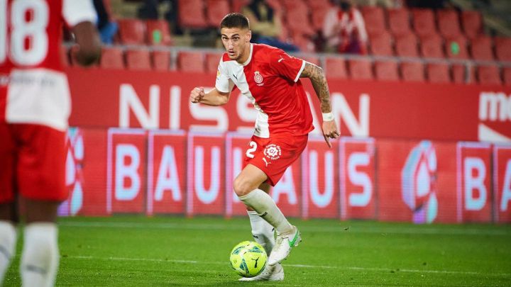 Santi Bueno: presente y futuro de la defensa del Girona