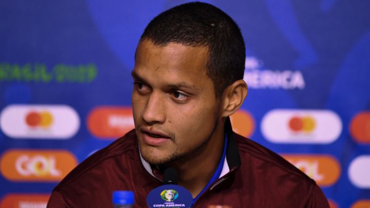 Rosales podría ser uno de los positivos por COVID de Venezuela