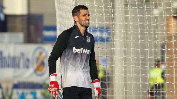 Oficial: Asier Riesgo renueva con el Leganés una temporada más