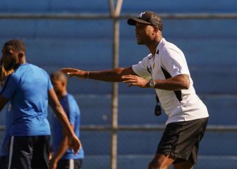 Kluivert despierta del sueño mundialista antes de tiempo