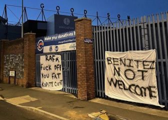 Pancartas contra Benítez en Goodison Park: