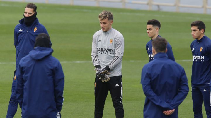 Carlos Azón, en un entrenamiento con el primer equipo.