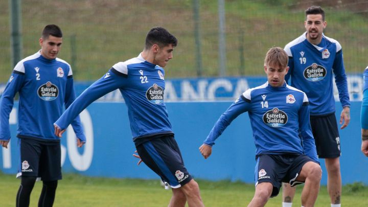 Valín, Villares y Gandoy en un entrenamiento con el Deportivo