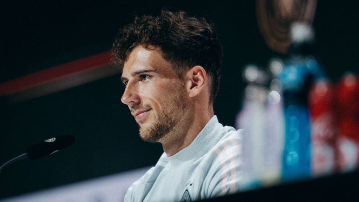 Leon Goretzka, jugador del Bayern de Múnich y la selección alemana, comparece en la rueda de prensa previa al partido entre Alemania y Hungría.