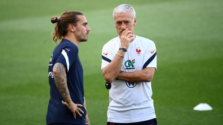 Deschamps: "La mejor posición de Griezmann es por dentro"