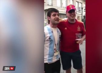 El español que abrazó a un argentino y dejó un vídeo que cada 22 de junio arrasa en Youtube