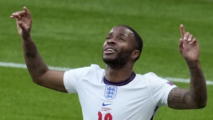 Sterling se reivindica