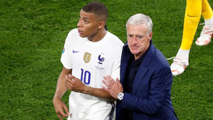 Mbappé y Deschamps