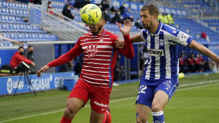 El Alavés, más atento a las cesiones que a fichar