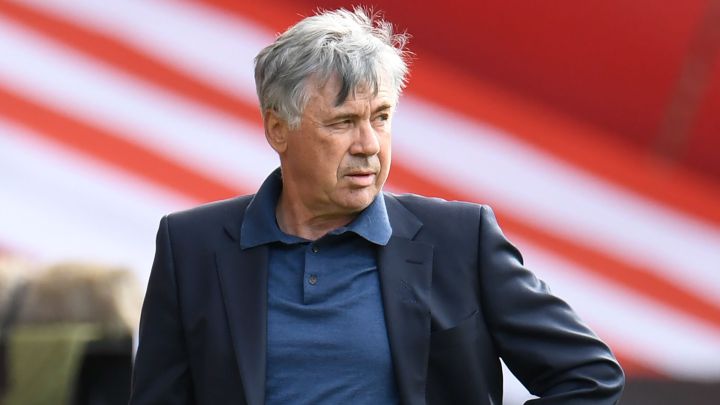 Carlo Ancelotti, en un partido durante su etapa en el Everton.