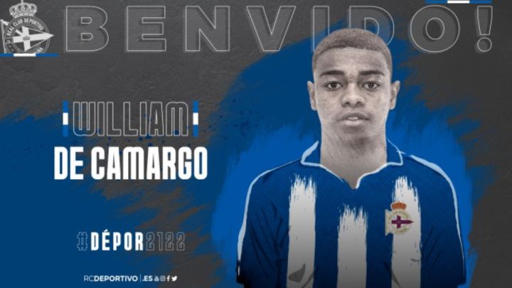 William de Camargo firma por el Deportivo.
