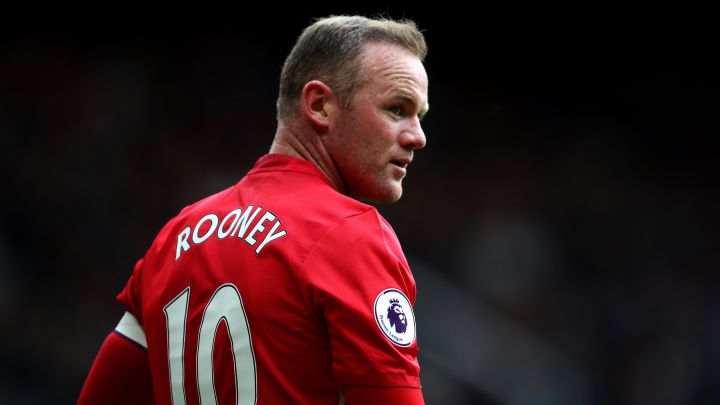 Wayne Rooney durante un partido de Premier League con el Manchester United.