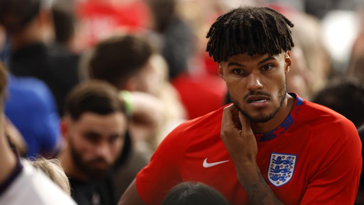 Críticas de Tyrone Mings a la ministra por su respuesta al racismo tras la final