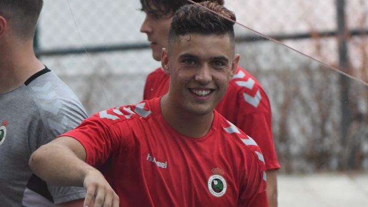Miguélez, una apuesta de futuro para la mediapunta de Mora