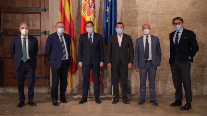 Puig se reúne con los presidentes y trata la vuelta de aficionados