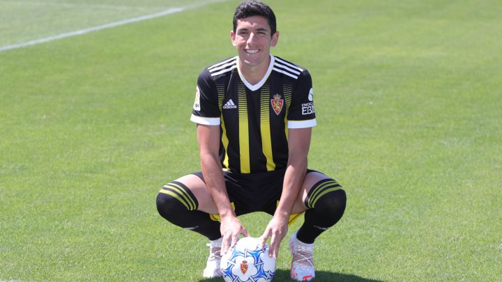 Fran Gámez, durante su presentación hoy en La Romareda.