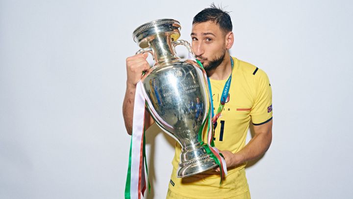 Buffon, sobre Donnarumma: “Debe aspirar al Balón de Oro”