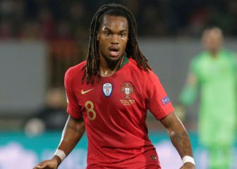 Barcelona weigh up pros and cons of signing Renato Sanches