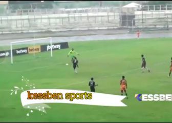 Se entera de que sus compañeros han amañado el partido por las apuestas y decide vengarse así