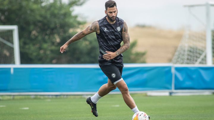 El Alavés recupera a todos los afectados por la COVID-19