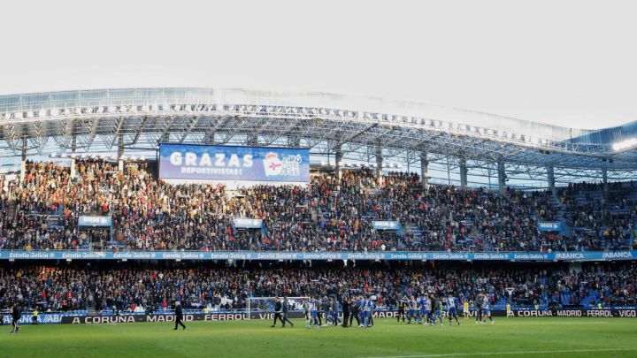 Los aficionados del Deportivo esperan volver a Riazor.