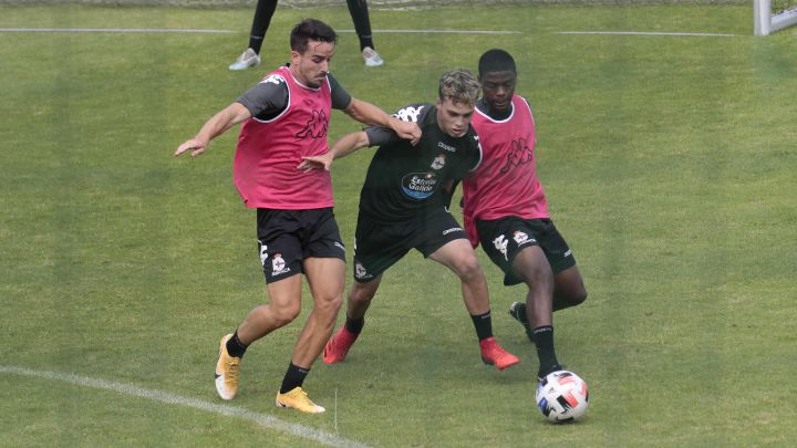 David Mella en un entrenamiento con el Deportivo.