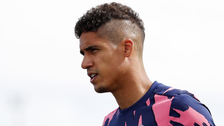 Ferdinand 'anuncia' el fichaje de Varane.