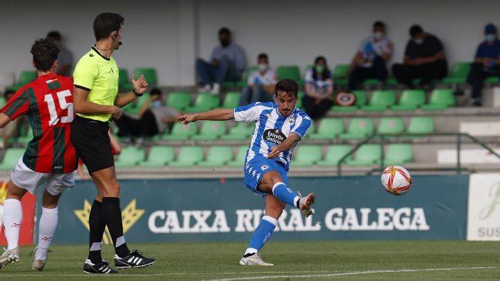 Rafa de Vicente marcó su primer gol con el Deportivo ante el Villalbés.