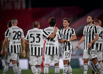 La Juve levanta el 'Berlusconi', Giroud enamora al Milan
