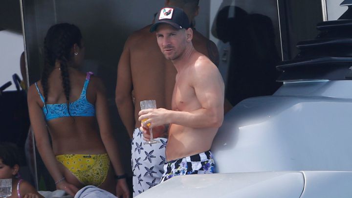 Barcelona: Messi to remain on holiday until he signs his new contract