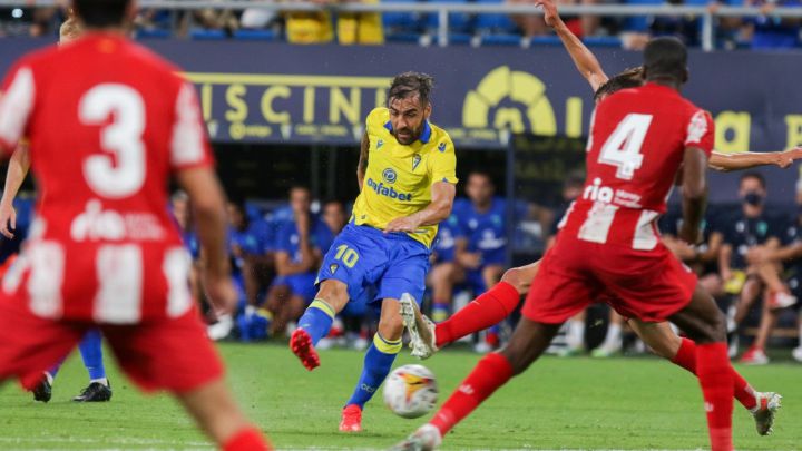 Perea se reivindica con un golazo en el Trofeo Carranza