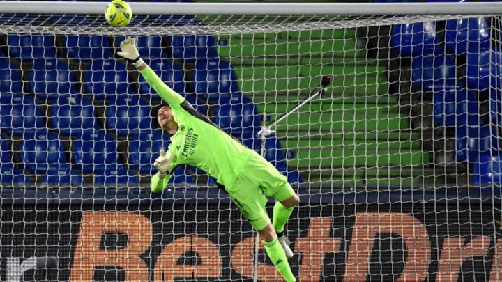 Courtois, nominado a mejor portero de la UEFA