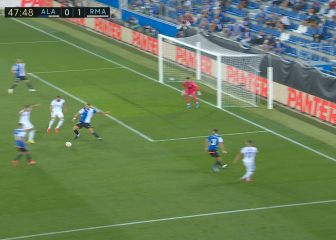Remate de Benzema y un detalle de Hazard: el golazo del Madrid ante Alavés