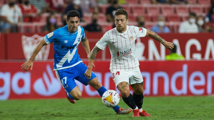 El centrocampista del Sevilla Papu Gómez, que se siente a gusto con el dorsal 24, habla en Olé de la selección, su profesionalidad y la relación con Messi.