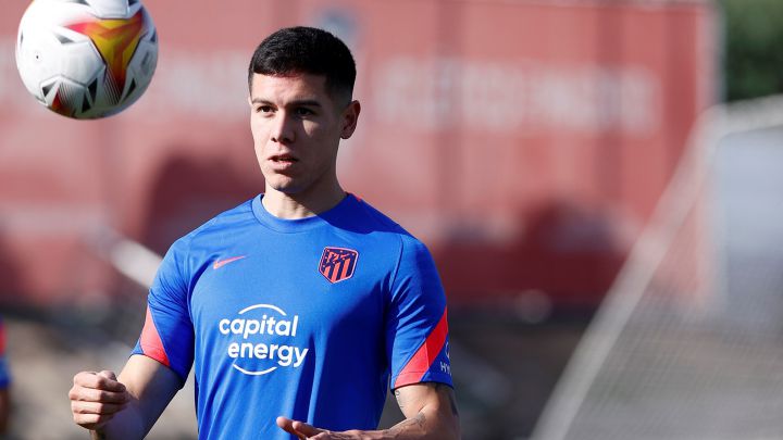 Nehuén Pérez, durante un entrenamiento del Atlético.
