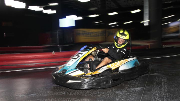 Borja Jiménez en una jornada de karts con el Deportivo.