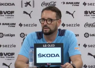 Pasó con Marcelino, Celades y Javi Gracia: Bordalás ya habla de inquietud sobre los fichajes...