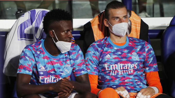 Lunin, positivo en COVID-19