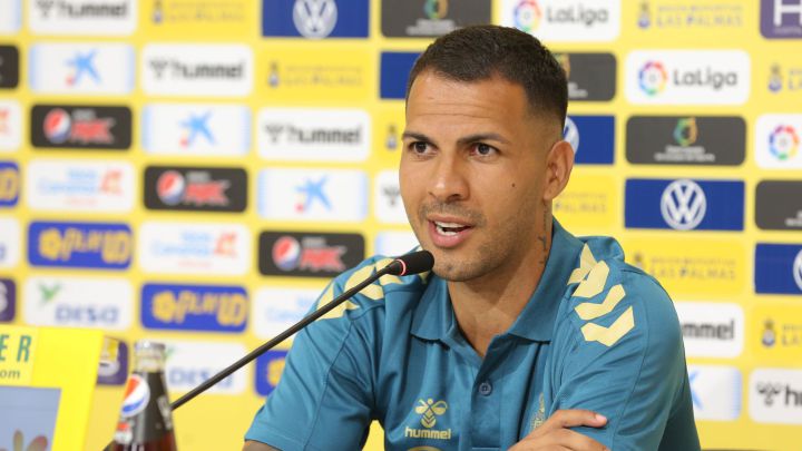Jonathan Viera, en su presentación: "Nos vamos a dejar el alma para devolverle a la gente lo que perdieron"