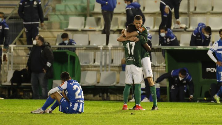 El Deportivo lamenta la derrota ante el Racing de Ferrol a domicilio.