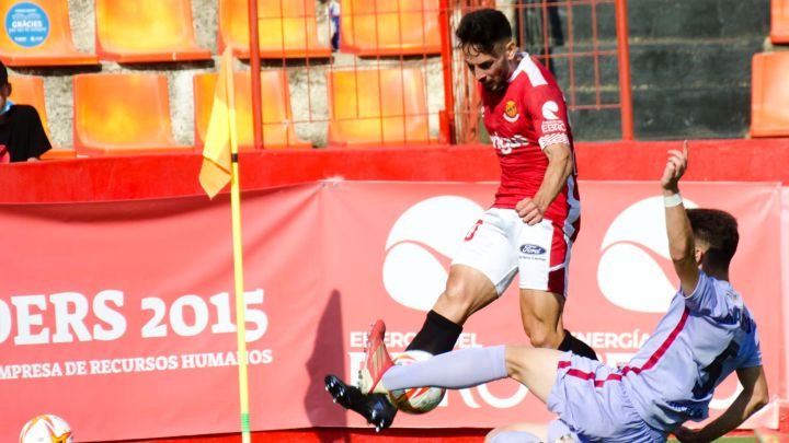Fran Carbia endulza al Nàstic y deja en la lona al Barcelona B