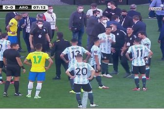 El penoso momento que frenó el Brasil-Argentina a los 6'