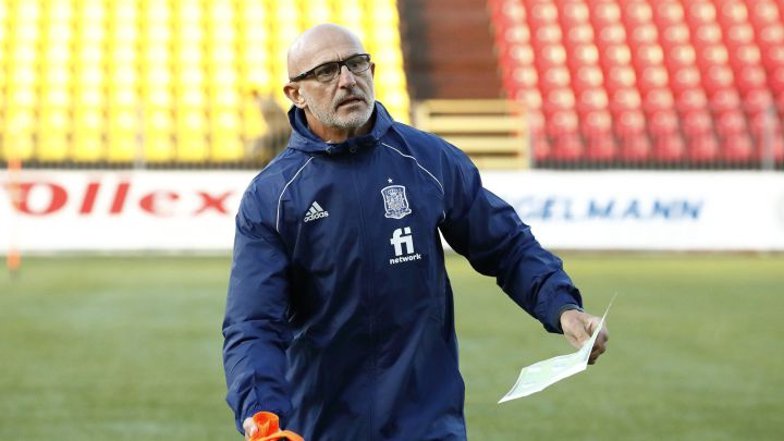 Luis de la Fuente, seleccionador español sub-21, en un entrenamiento preparatorio de la clasifiación para la Eurocopa de 2023 contra Lituania.