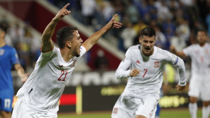 Pablo Fornals celebra su gol con la selección española ante Kosovo.