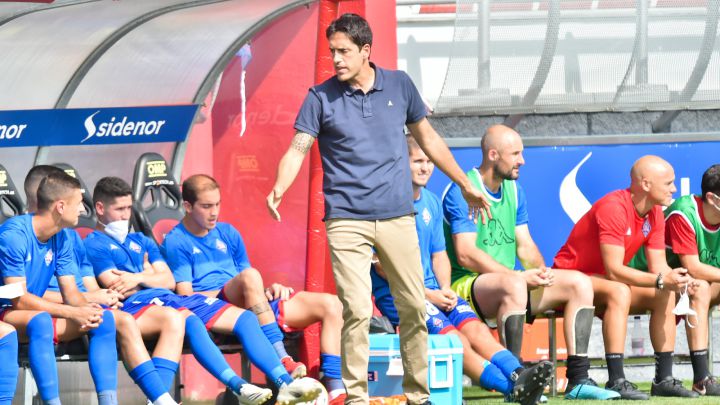 V. de Mendizabal: "Me jode el error gravísimo del segundo gol"