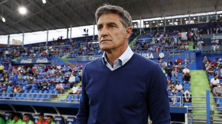 "Es normal que el público busque un responsable en el banquillo y yo no me aparto"