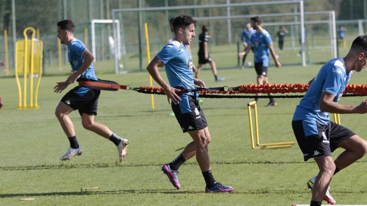 Diego Aguirre, en el entrenamiento del Deportivo.