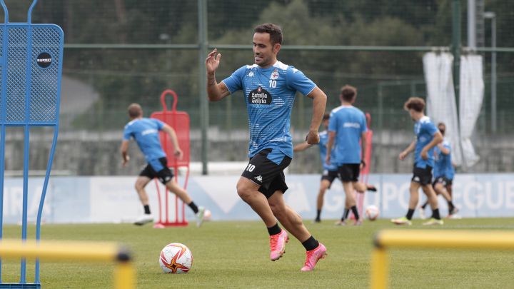 Menudo se entrena con el grupo con el Deportivo.
