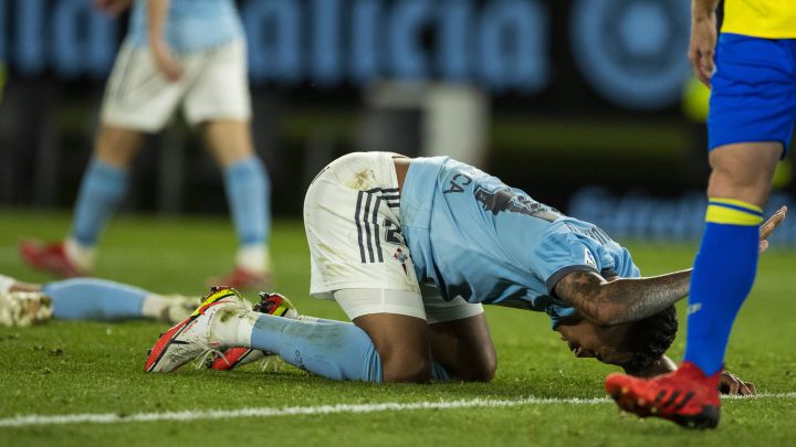 Jeison Murillo se lamenta tras disponer de una ocasión en el descuento para empatar el partido entre el Celta y el Cádiz.