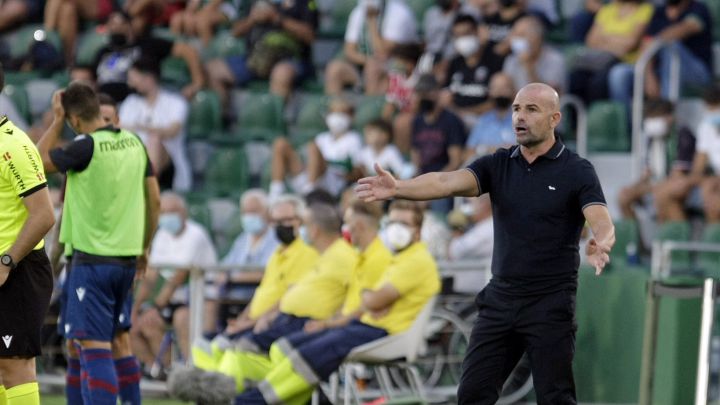 Paco López: "Ésta es la línea para que lleguen las victorias"